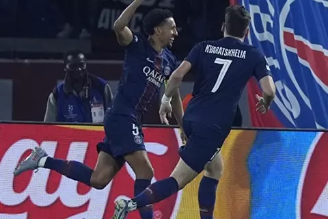 ليلة تاريخية.. ماركينيوس يصل إلى المباراة رقم 500 مع باريس سان جيرمان